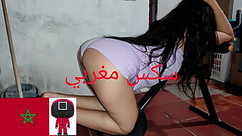 Hot And Spicy Moroccan Babe With A Big Ass In Action