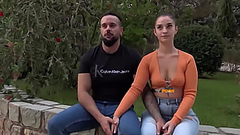 Prima Dată În Fața Camerei: Candy Fly Și Partenerul Ei Într-Un Videoclip Amator Fierbinte