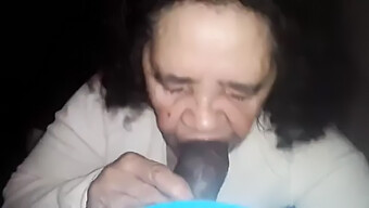 Abuela Amateur Disfruta De Una Gran Polla Negra