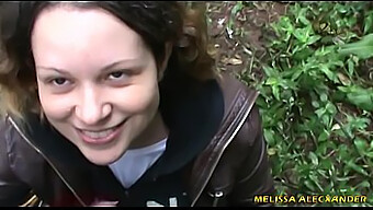 Pertemuan Liar Melissa Alecxander Di Hutan Membawa Kepada Pesta Seks Yang Liar