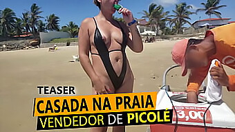 La Esposa Rubia Tetona Toma El Sol En Tanga, Compra Popsicles Al Chico En La Playa